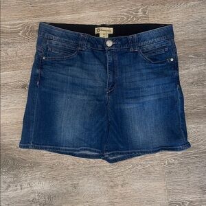 Democracy Deep Indigo Denim Shorts ab technology size 16 blue jean